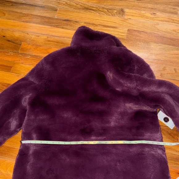 GUESS  women Corinne Faux Fur Coat dark purple - Picture 10 of 10